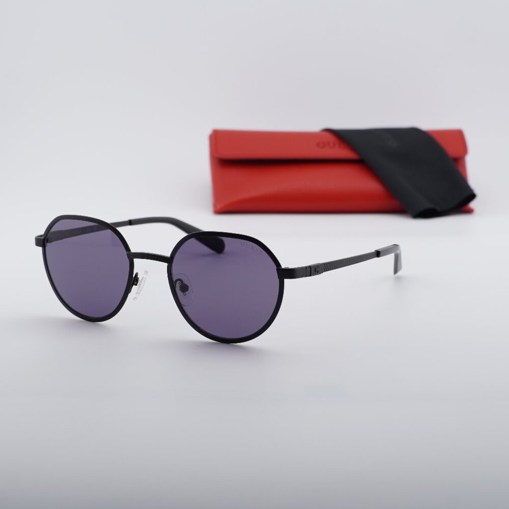 Guess GU00207 02Y Round Sunglasses 51mm - Black/Violet